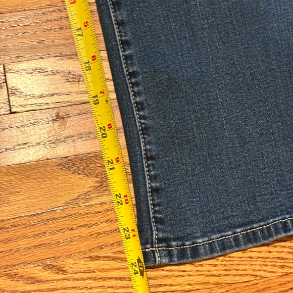 Universal Standard Blue Women Jeans - 24 inch inseam. VGUC - Picture 7 of 7